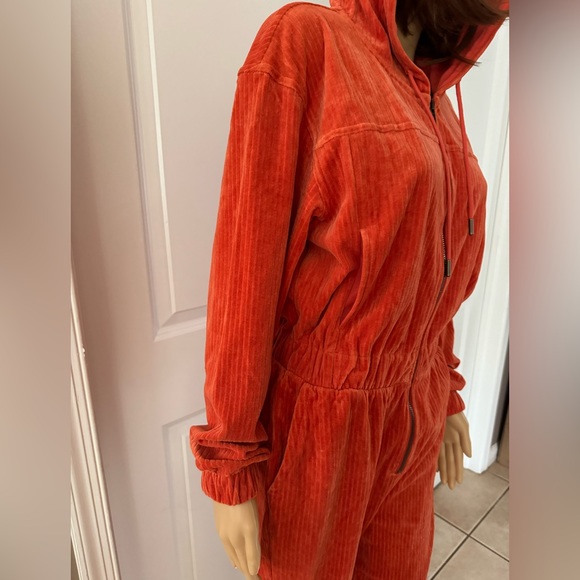 UGG W DELORES LOUNGE JUMPSUIT - Picture 10 of 17